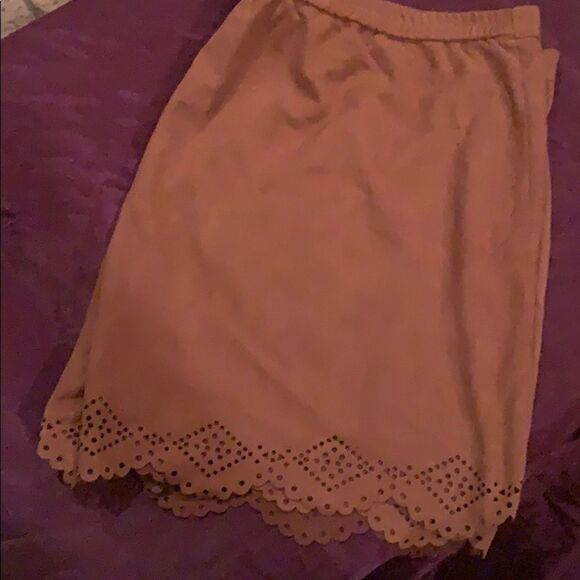 Suede shorts  - Picture 2 of 3